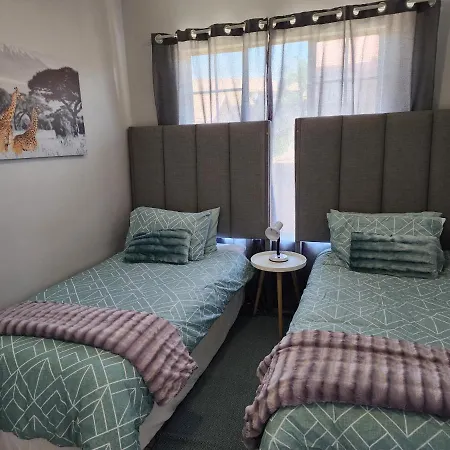 Faerie Glen Heights-No Load Shedding Apartment Pretoria Exterior photo