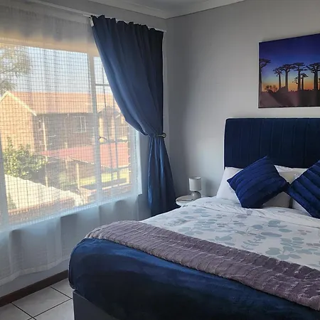 Faerie Glen Heights-No Load Shedding Apartment Pretoria Exterior photo