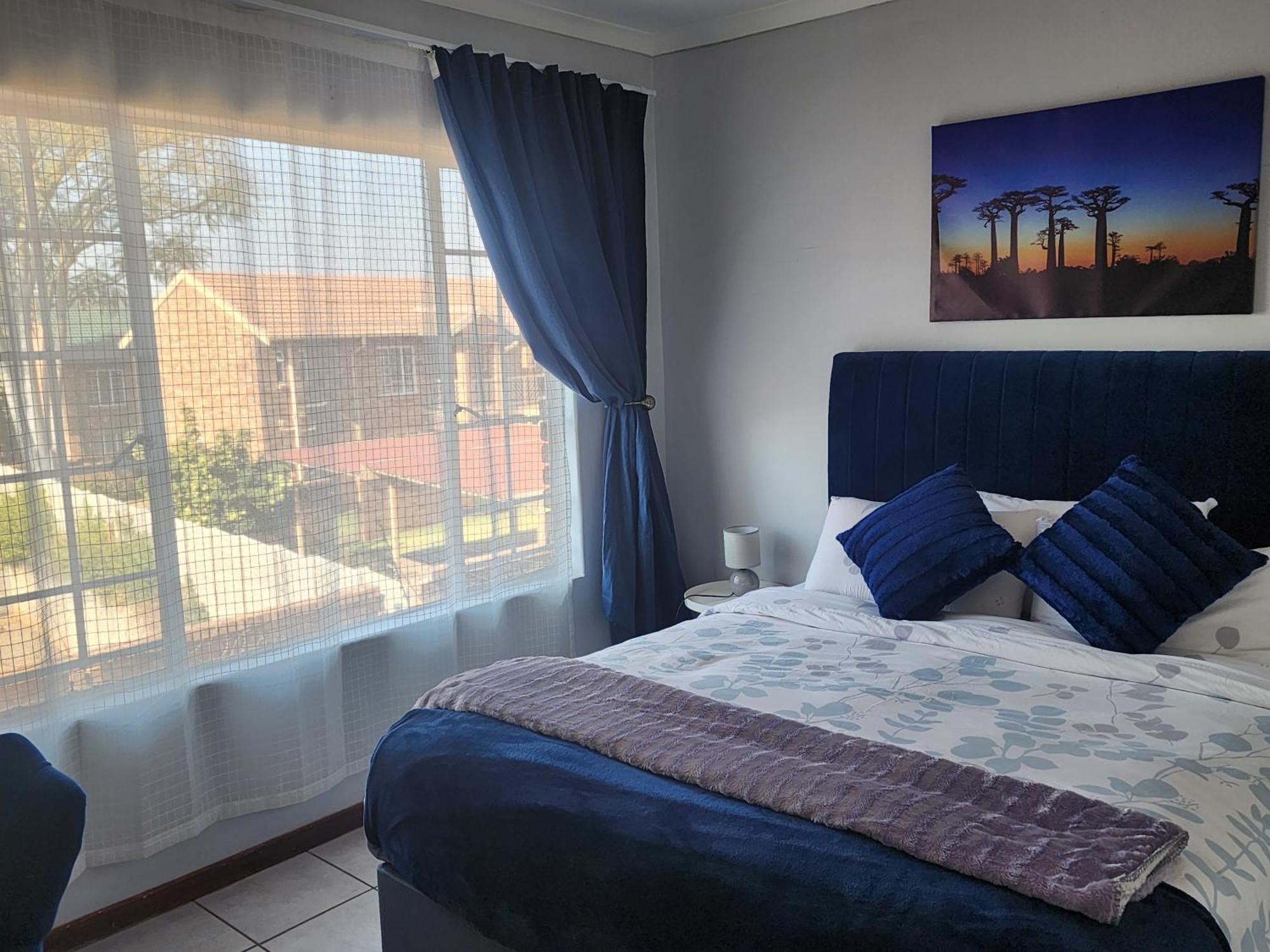 Apartment Faerie Glen Heights-no Load Shedding