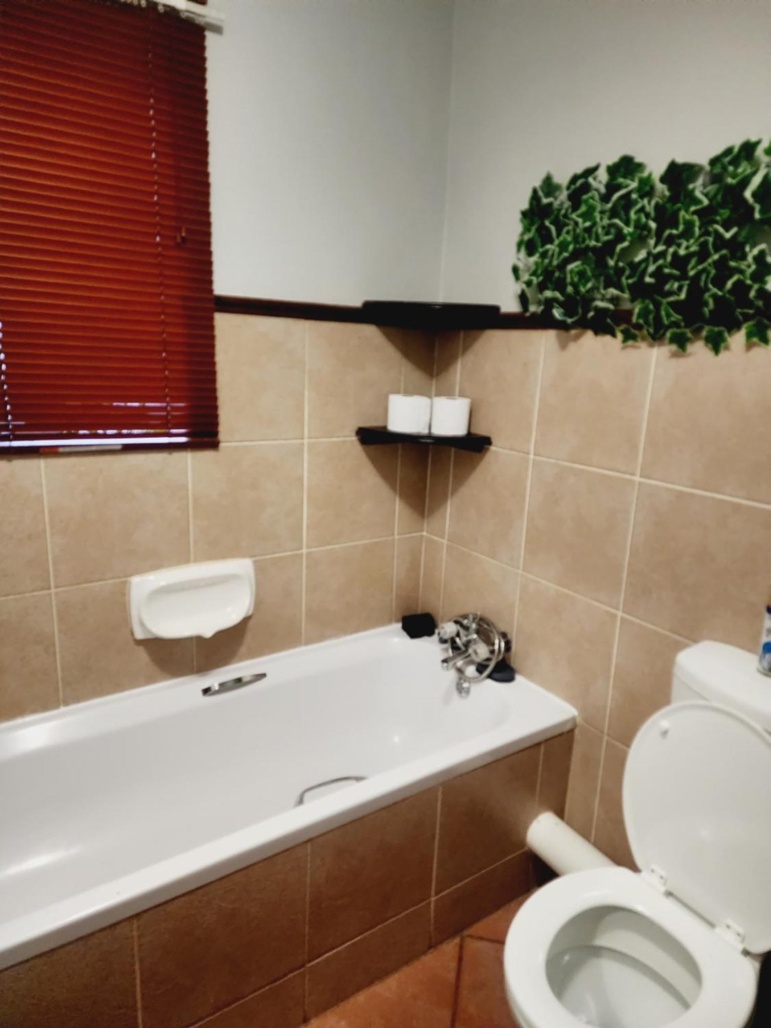 Apartment Faerie Glen Heights-no Load Shedding