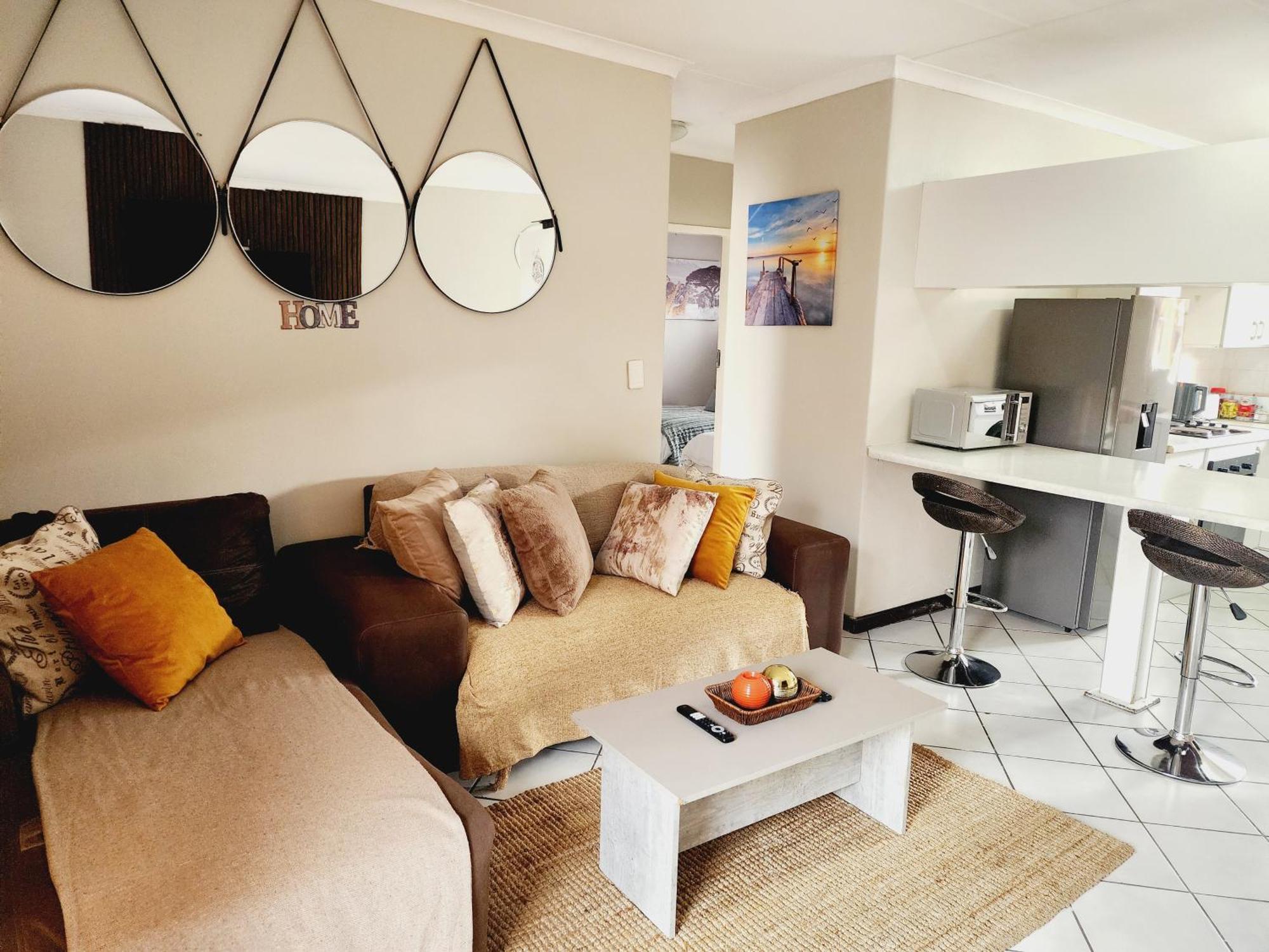 Apartment Faerie Glen Heights-no Load Shedding